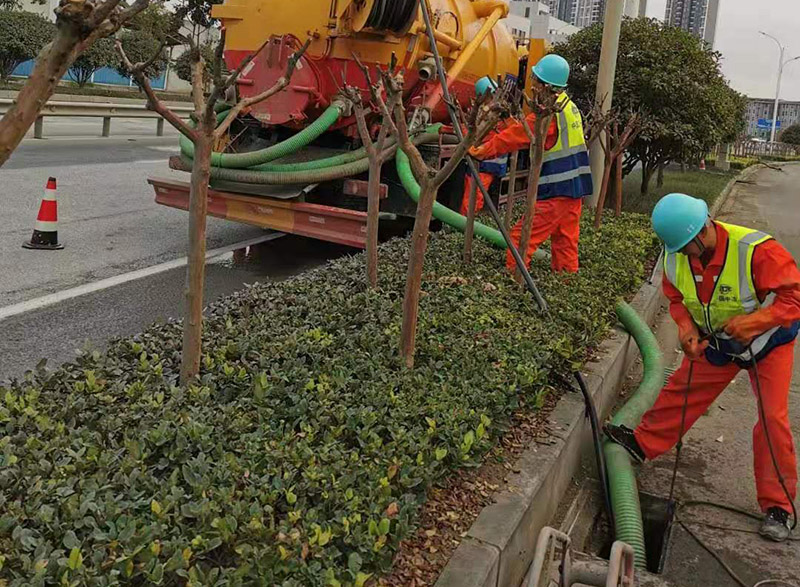 蛟河市政管道清淤