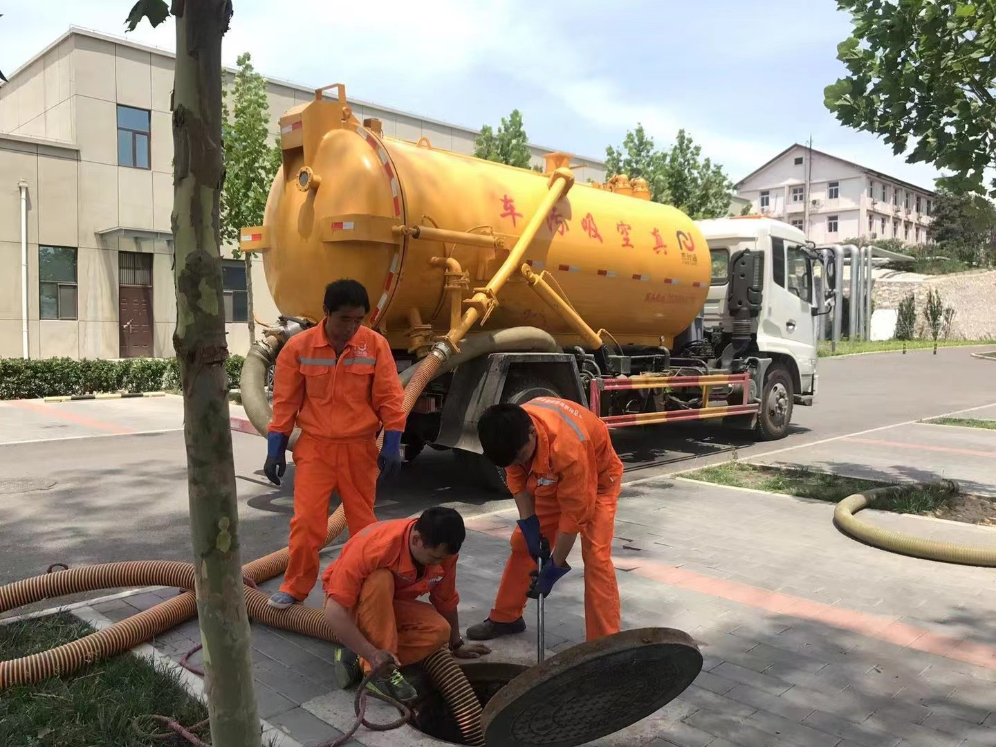 蛟河化粪池清理与5-8吨吸粪车施工效率分析